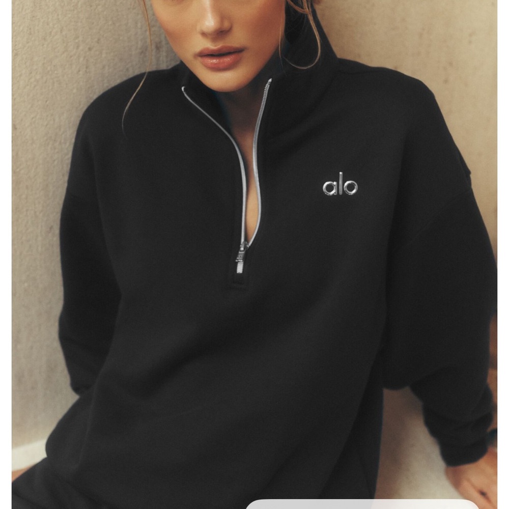 ALO Yoga Women's Black Quarter-Zip Sweatshirt